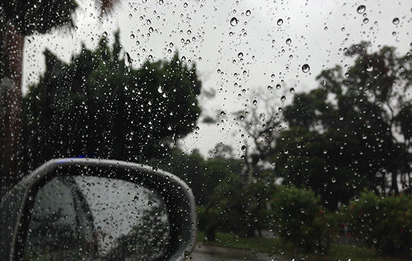 雨の音を聞きながら思うこと。